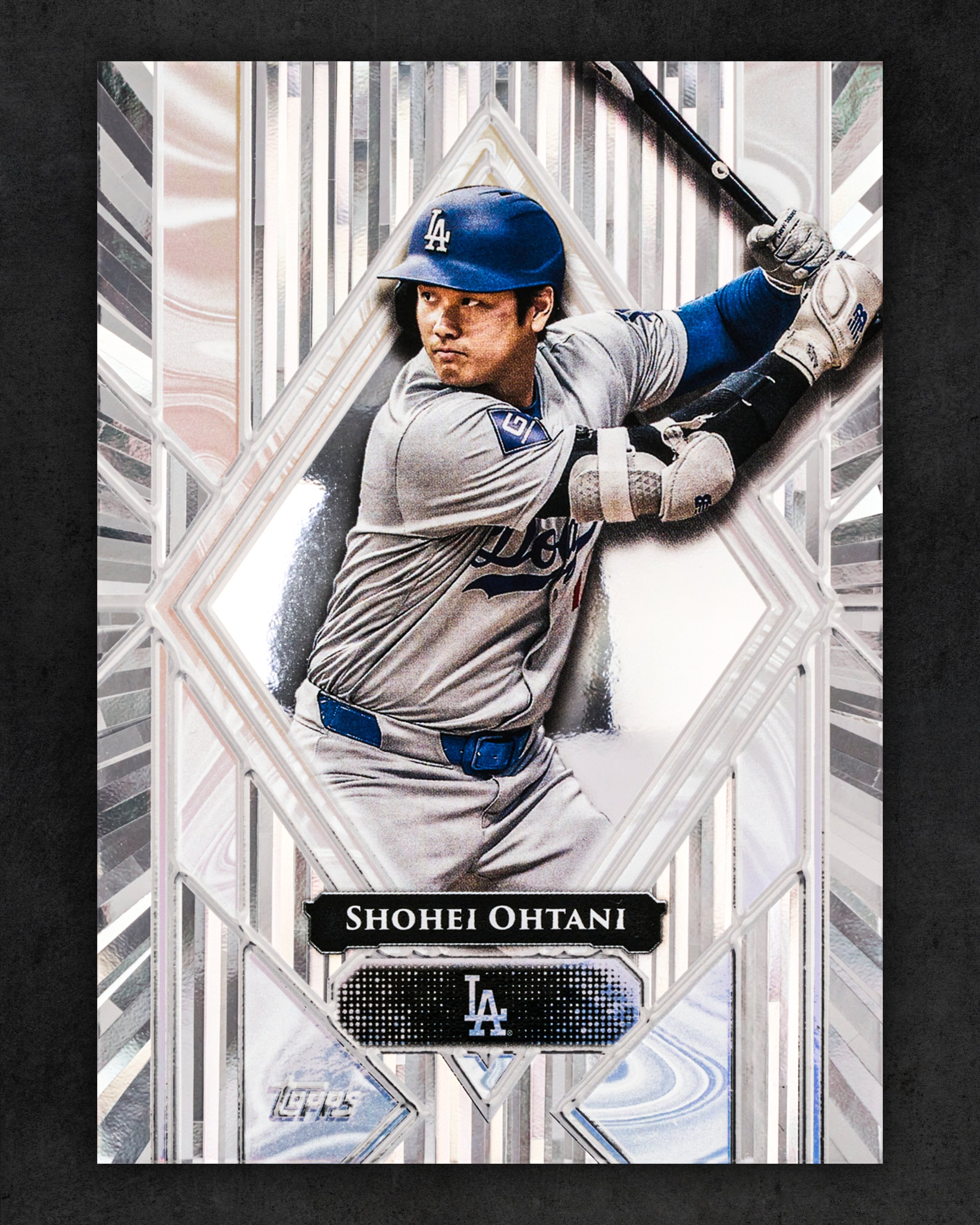 Topps Introduces Ultra-Rare ‘Liquid’ Parallels in 2024 Diamond Icons